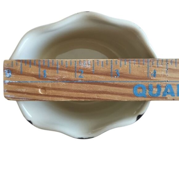 Grestel Portugal Stoneware Ramekins Set Of 8 Mix and Match Set Scalloped Edges - Picture 11 of 12